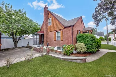 853 Arthur Street, West Hempstead, NY 11552 - Photo 4