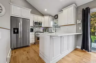 45 Meadow Ct, Manorville, NY 11949 - Photo 4