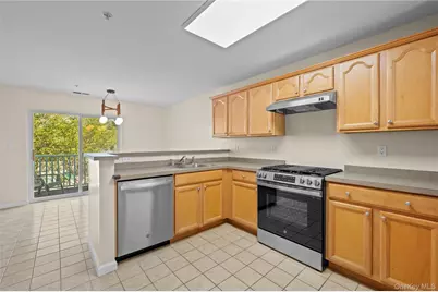 19 Putters Way #9, Middletown, NY 10940 - Photo 6