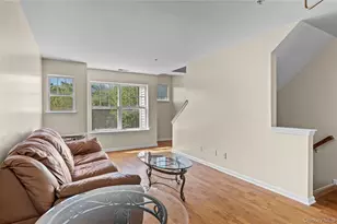 19 Putters Way, Middletown, NY 10940 - Photo 4