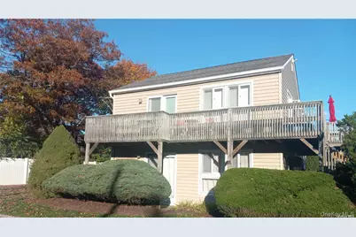 95 Springville Road S #3, Hampton Bays, NY 11946 - Photo 2