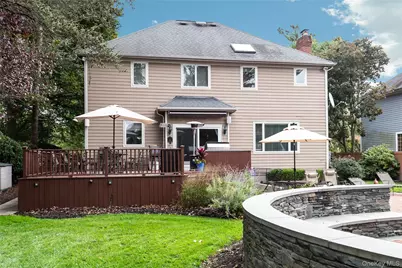 65 Oriole Way, Westbury, NY 11590 - Photo 24