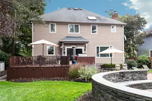 65 Oriole Way, Westbury, NY 11590 - Photo 24