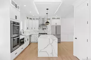 1900 Gillette Dr, East Marion, NY 11939 - Photo 8