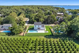 1900 Gillette Dr, East Marion, NY 11939 - Photo 2