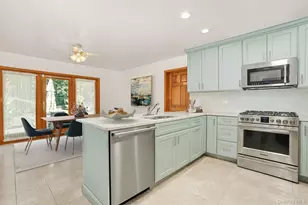 30 Red Hawk Ln, Poughkeepsie, NY 12601 - Photo 16