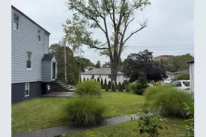 209 Lincoln Avenue, Yonkers, NY 10704 - Photo 14