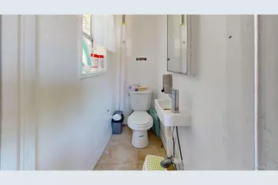 209 Lincoln Avenue, Yonkers, NY 10704 - Photo 10