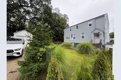 209 Lincoln Avenue, Yonkers, NY 10704 - Photo 16