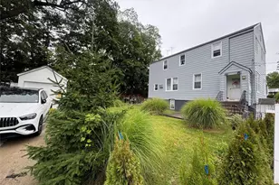 209 Lincoln Ave, Yonkers, NY 10704 - Photo 16