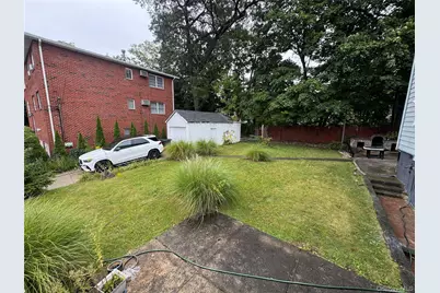 209 Lincoln Avenue, Yonkers, NY 10704 - Photo 12