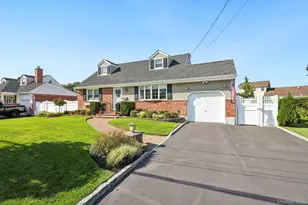 21 Eldridge St, East Northport, NY 11731 - Photo 2