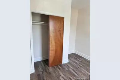 14402 91 Avenue, Jamaica, NY 11435 - Photo 8