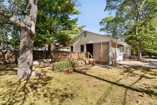 16 Daisy Pl, Selden, NY 11784 - Photo 16