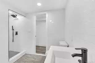 1 Richardson Ave, Sea Cliff, NY 11579 - Photo 18