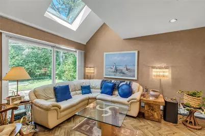 335 Smith Street, Merrick, NY 11566 - Photo 14