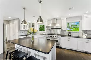 15 Flamingo Rd, East Hills, NY 11576 - Photo 4