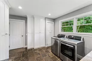 15 Flamingo Rd, East Hills, NY 11576 - Photo 18