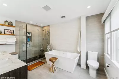 15 Flamingo Road, East Hills, NY 11576 - Photo 24