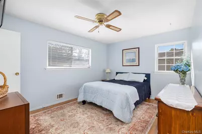 384 W 22nd Street, Deer Park, NY 11729 - Photo 12