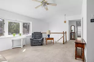 384 W 22nd St, Deer Park, NY 11729 - Photo 4