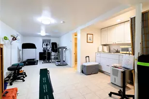 43-27 220th St, Bayside, NY 11361 - Photo 38