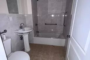11-32 McBride St, Far Rockaway, NY 11691 - Photo 4