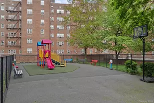 144-55 Melbourne Ave, Flushing, NY 11367 - Photo 24