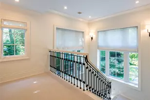 16 Ridge Dr E, Great Neck, NY 11021 - Photo 24