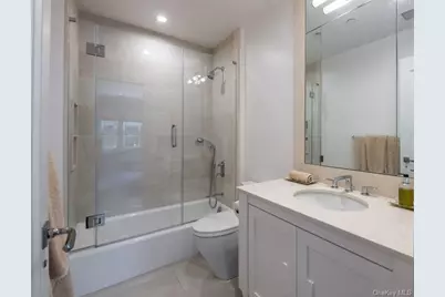 16 Ridge Drive E, Great Neck, NY 11021 - Photo 34