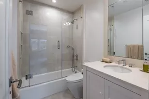 16 Ridge Dr E, Great Neck, NY 11021 - Photo 34