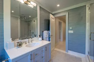 16 Ridge Dr E, Great Neck, NY 11021 - Photo 32