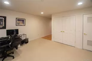 303 Bridgeview Dr, Poughkeepsie, NY 12601 - Photo 22