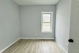 8 Morgan Ave, Poughkeepsie, NY 12601 - Photo 12