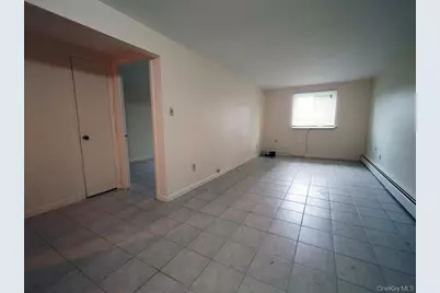 256-20 Craft Avenue, Rosedale, NY 11422 - Photo 18