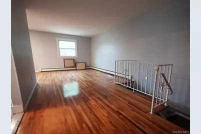 256-20 Craft Avenue, Rosedale, NY 11422 - Photo 4