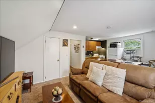 27 Mell Dr, North Babylon, NY 11703 - Photo 34