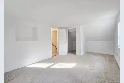 585 Pulaski Road, Kings Park, NY 11754 - Photo 18