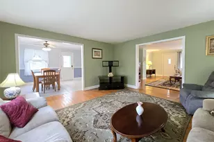 585 Pulaski Rd, Kings Park, NY 11754 - Photo 10