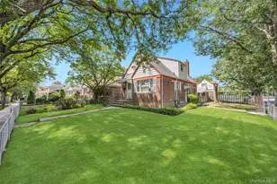 79-04 268th St, Glen Oaks, NY 11004 - Photo 4