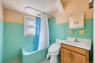 79-04 268th St, Glen Oaks, NY 11004 - Photo 30