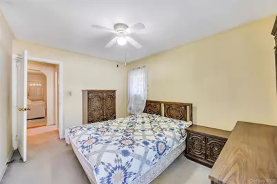 7904 268th Street, Glen Oaks, NY 11004 - Photo 24