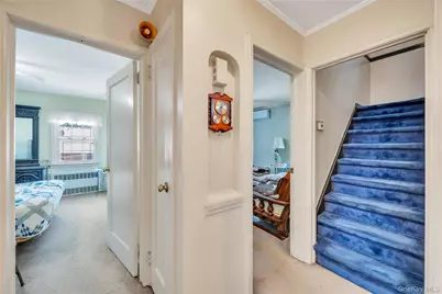 7904 268th Street, Glen Oaks, NY 11004 - Photo 22