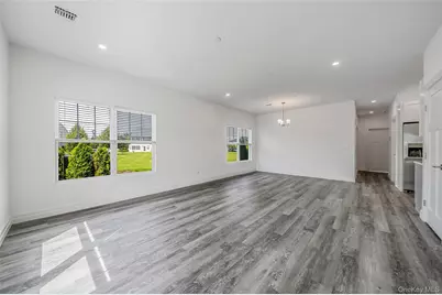 101 Dover Street, Central Islip, NY 11722 - Photo 10