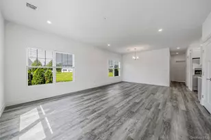 101 Dover St, Central Islip, NY 11722 - Photo 10