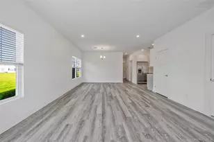 101 Dover St, Central Islip, NY 11722 - Photo 8