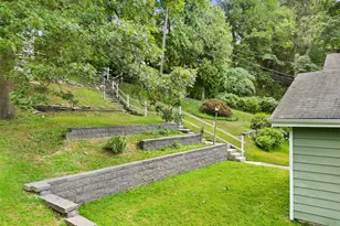 136 Harriman Rd, Mount Kisco, NY 10549 - Photo 26