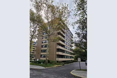 166-10 Powells Cove Boulevard #4C, Whitestone, NY 11357 - Photo 2