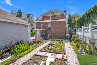 148-11 Kalmia Avenue, Flushing, NY 11355 - Photo 16