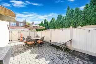 64-39 83rd St, Middle Village, NY 11379 - Photo 44